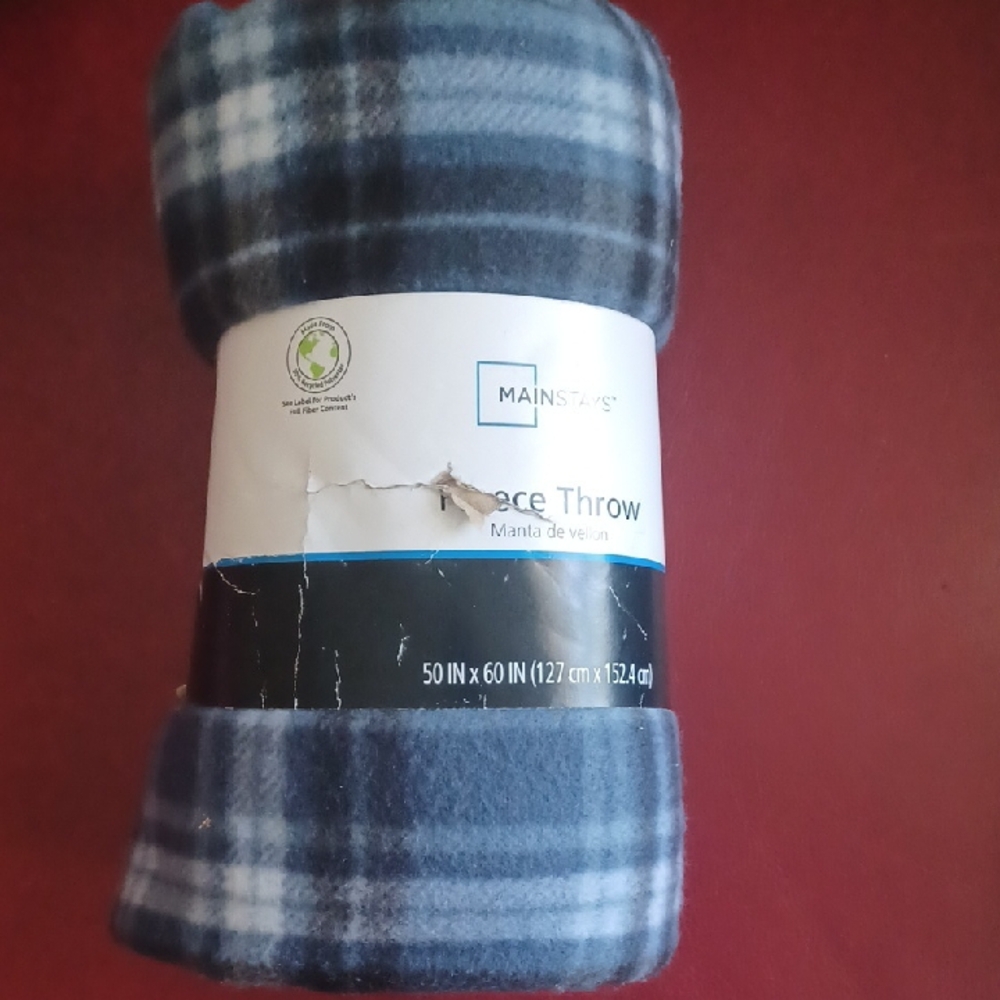 Mainstays Blue Plaid Fleece Throw